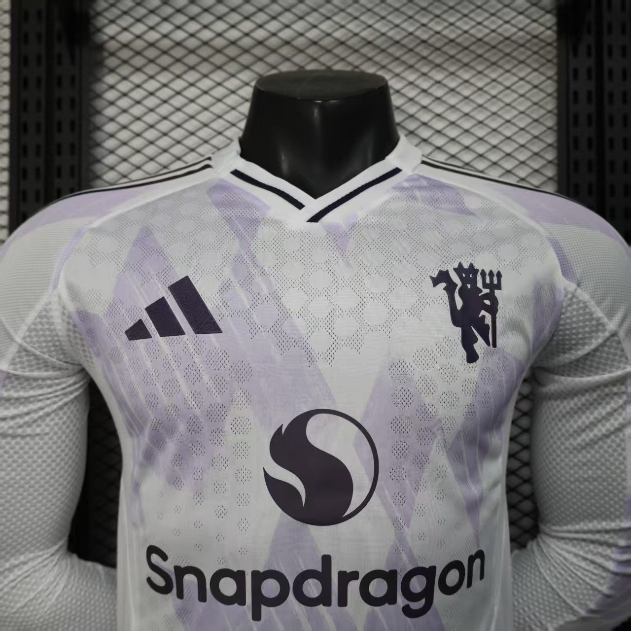 Manchester United 2025-26 Away Kit - Long Sleeve