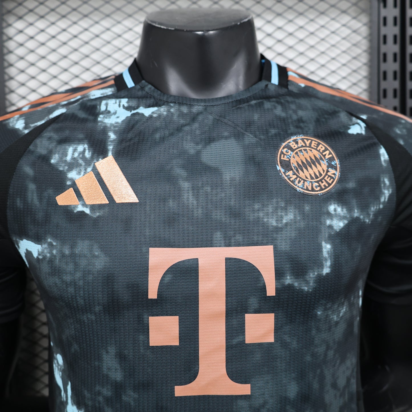 2024-25 Bayern Munich Away Shirt