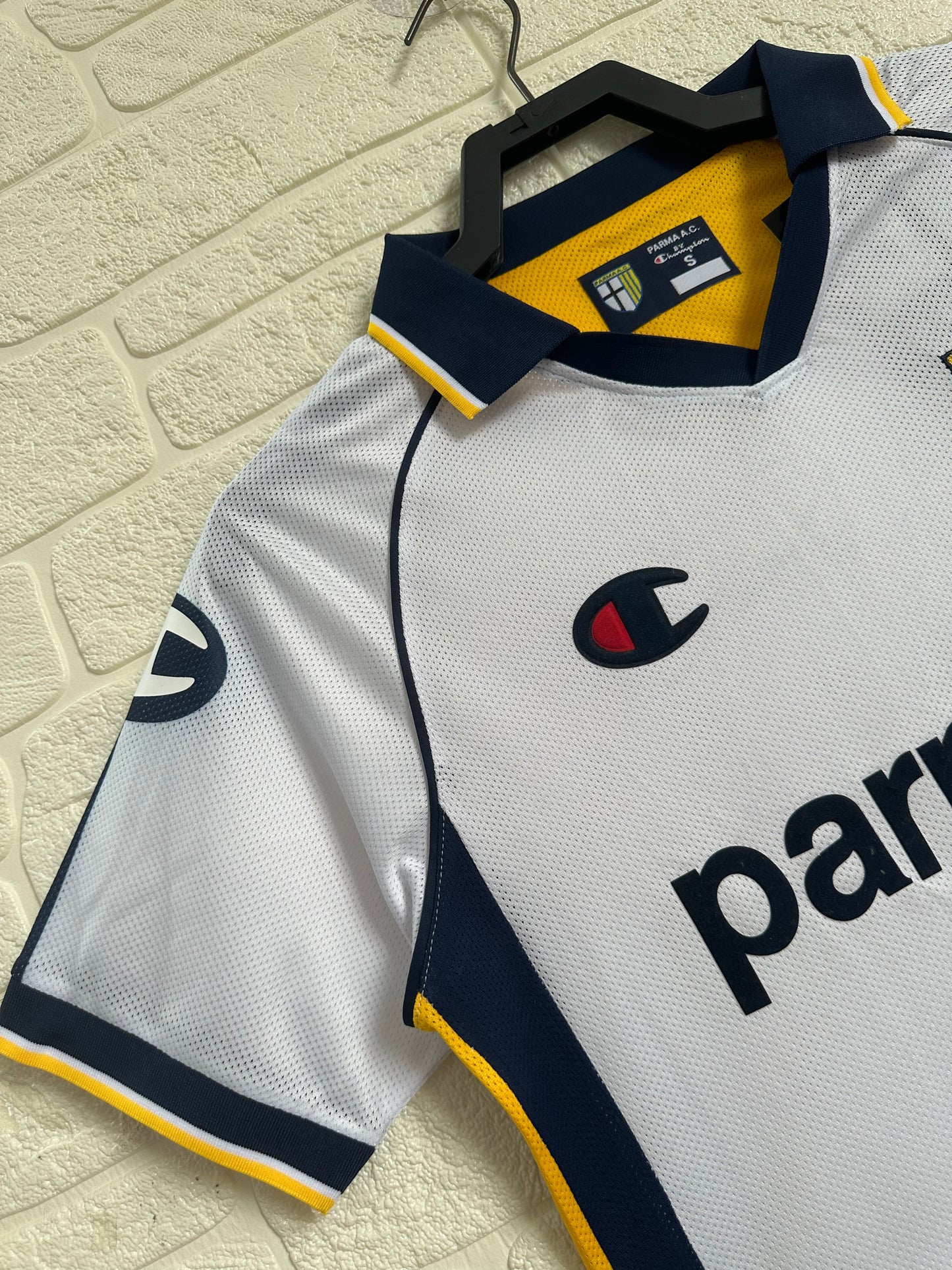 2003-04 Parma Away Shirt