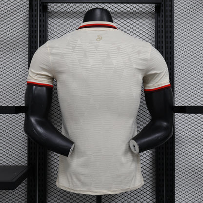 Troisième maillot du Bayern Munich 2024-25