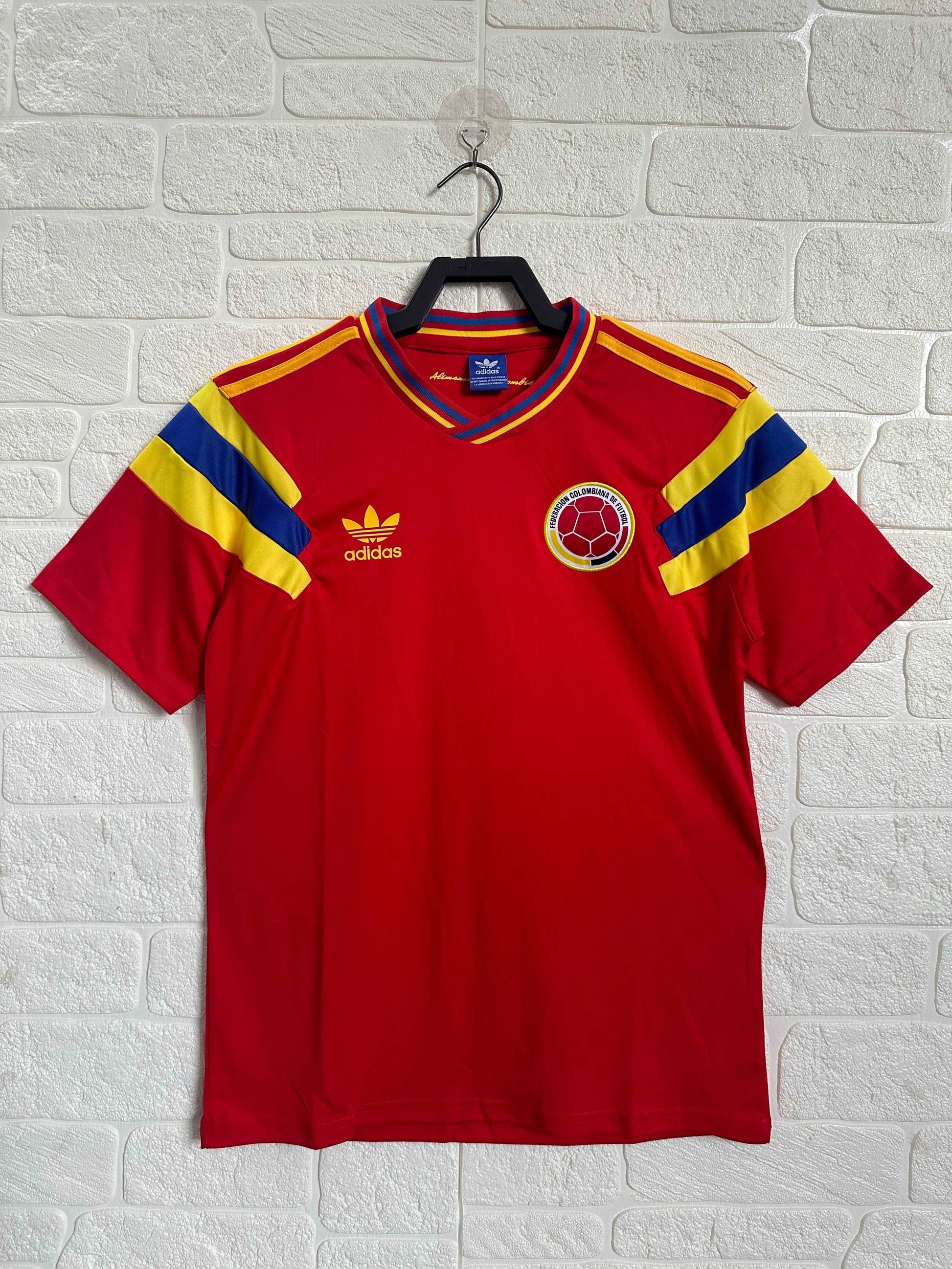 1990 Colombia Away Shirt