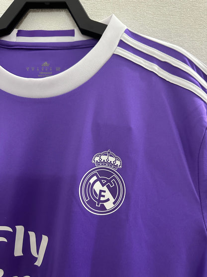 Real Madrid Auswärtstrikot 2016–17 – Langarm