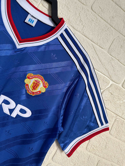 1986-88 Manchester United Away Shirt