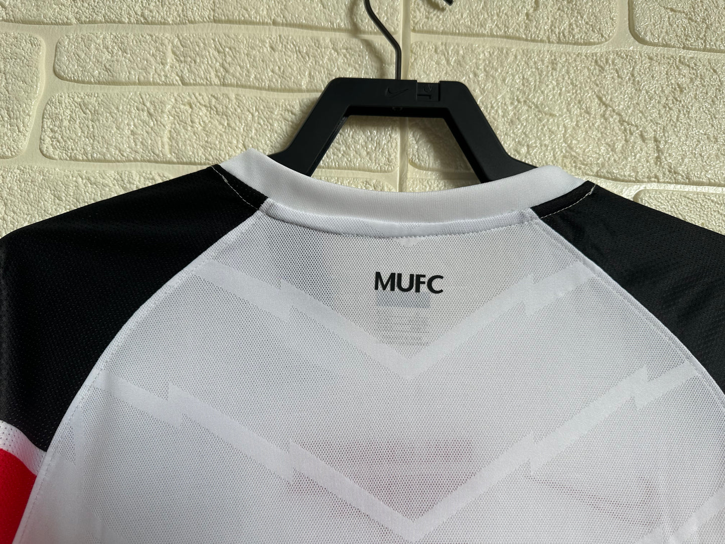 2010-11 Manchester United Away Shirt