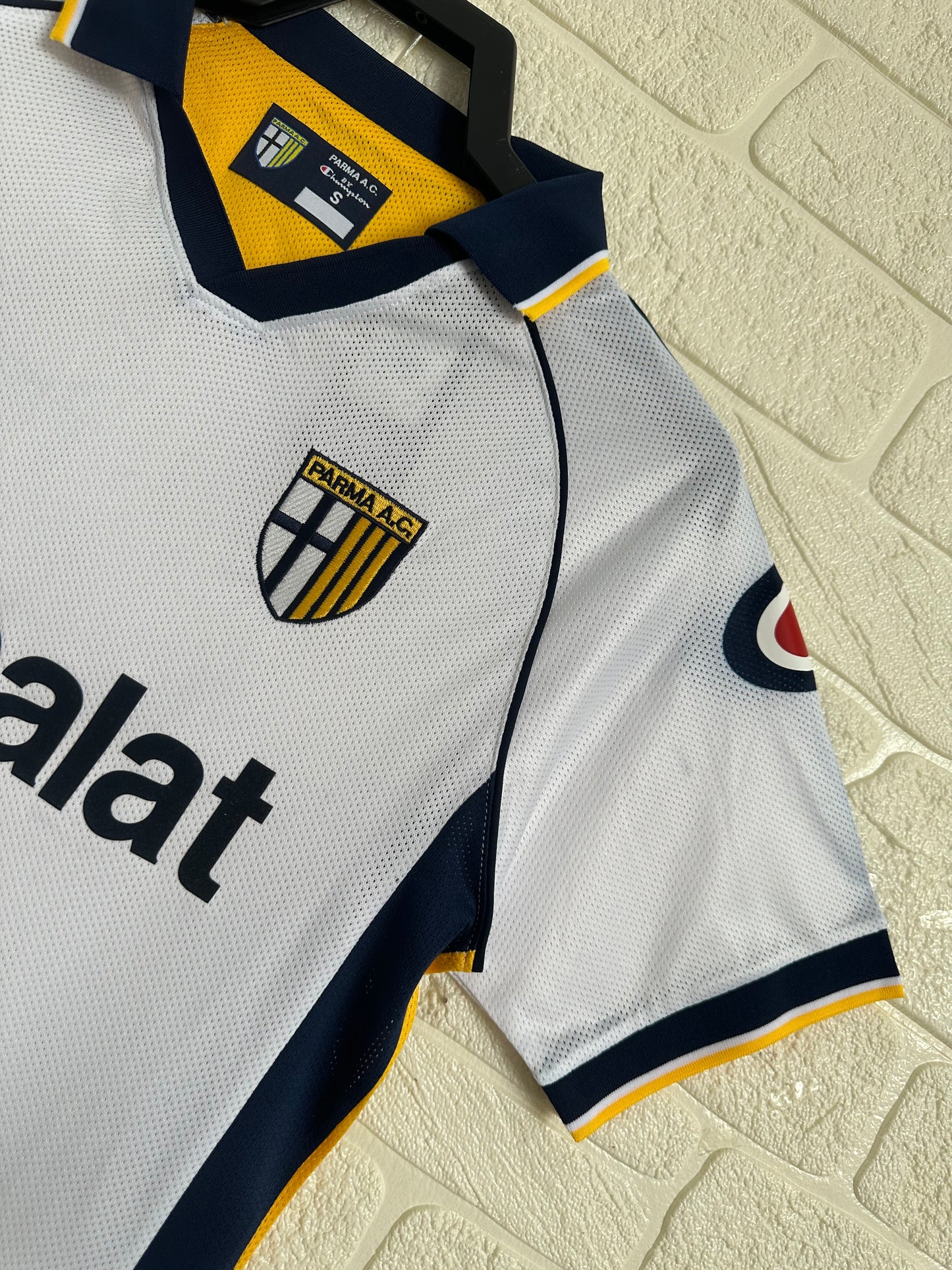 2003-04 Parma Away Shirt