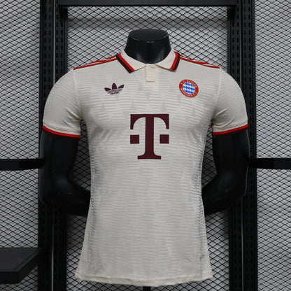 Troisième maillot du Bayern Munich 2024-25