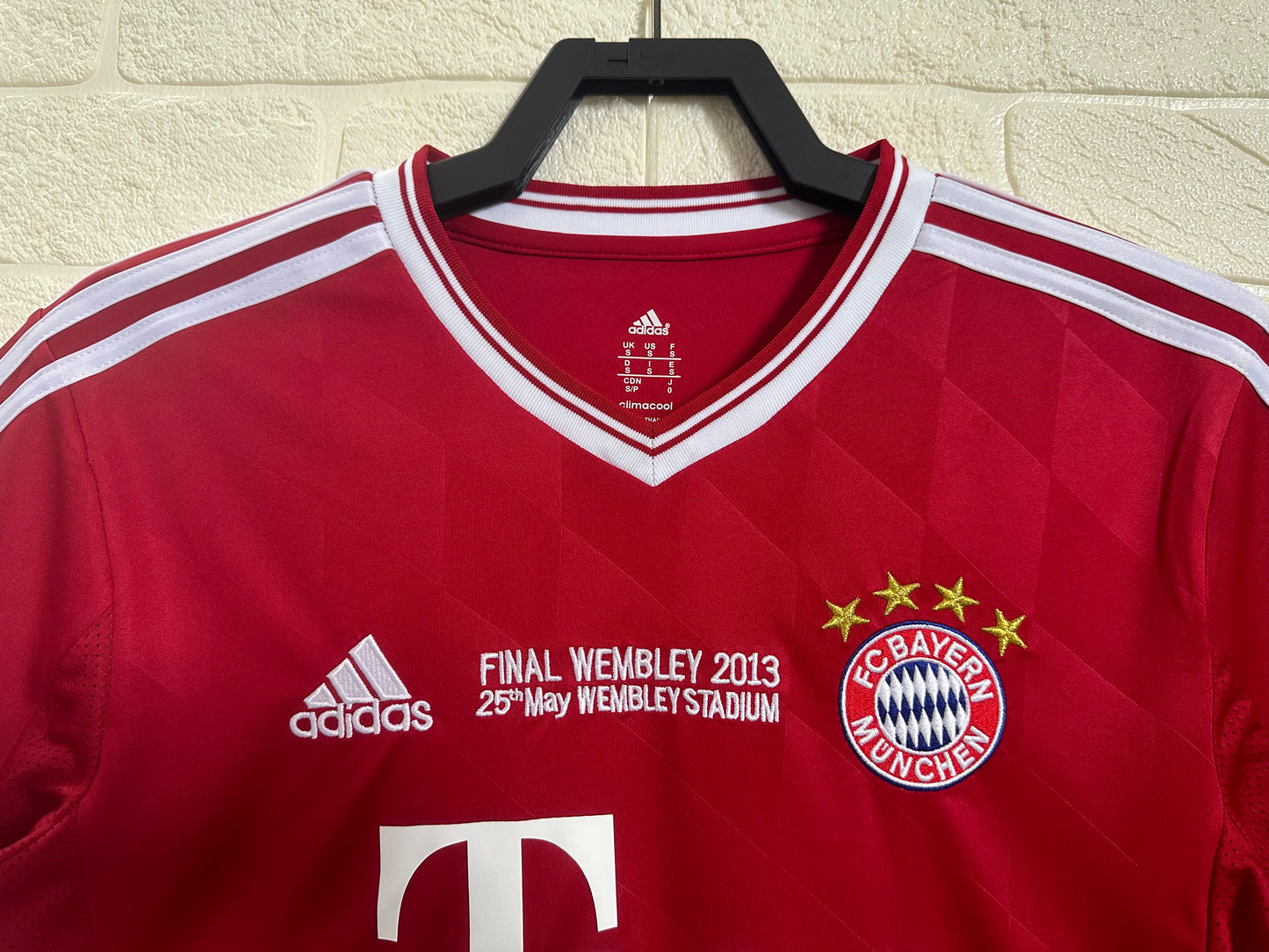 2013-14 Bayern Munich Home Shirt