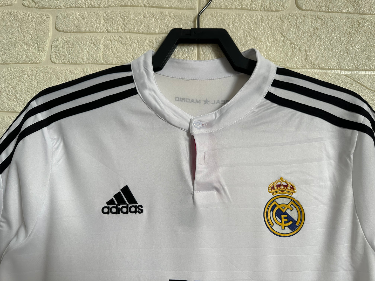 Camiseta local del Real Madrid 2014-15