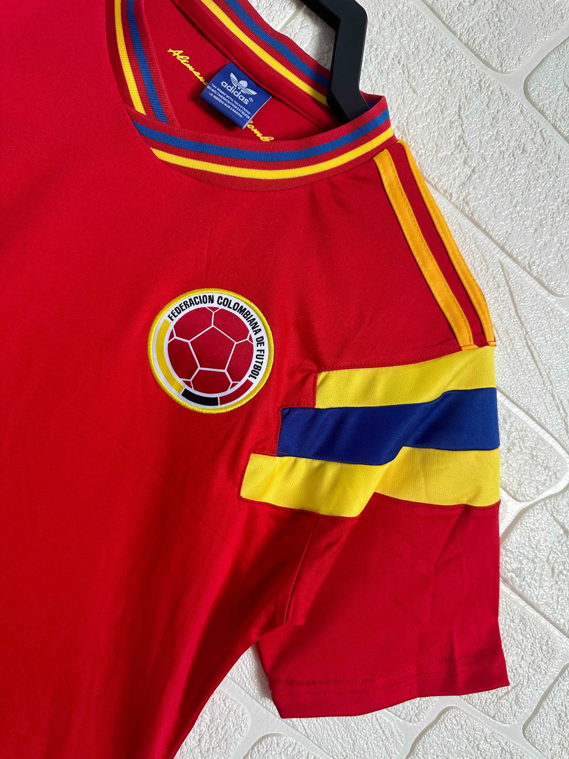 1990 Colombia Away Shirt