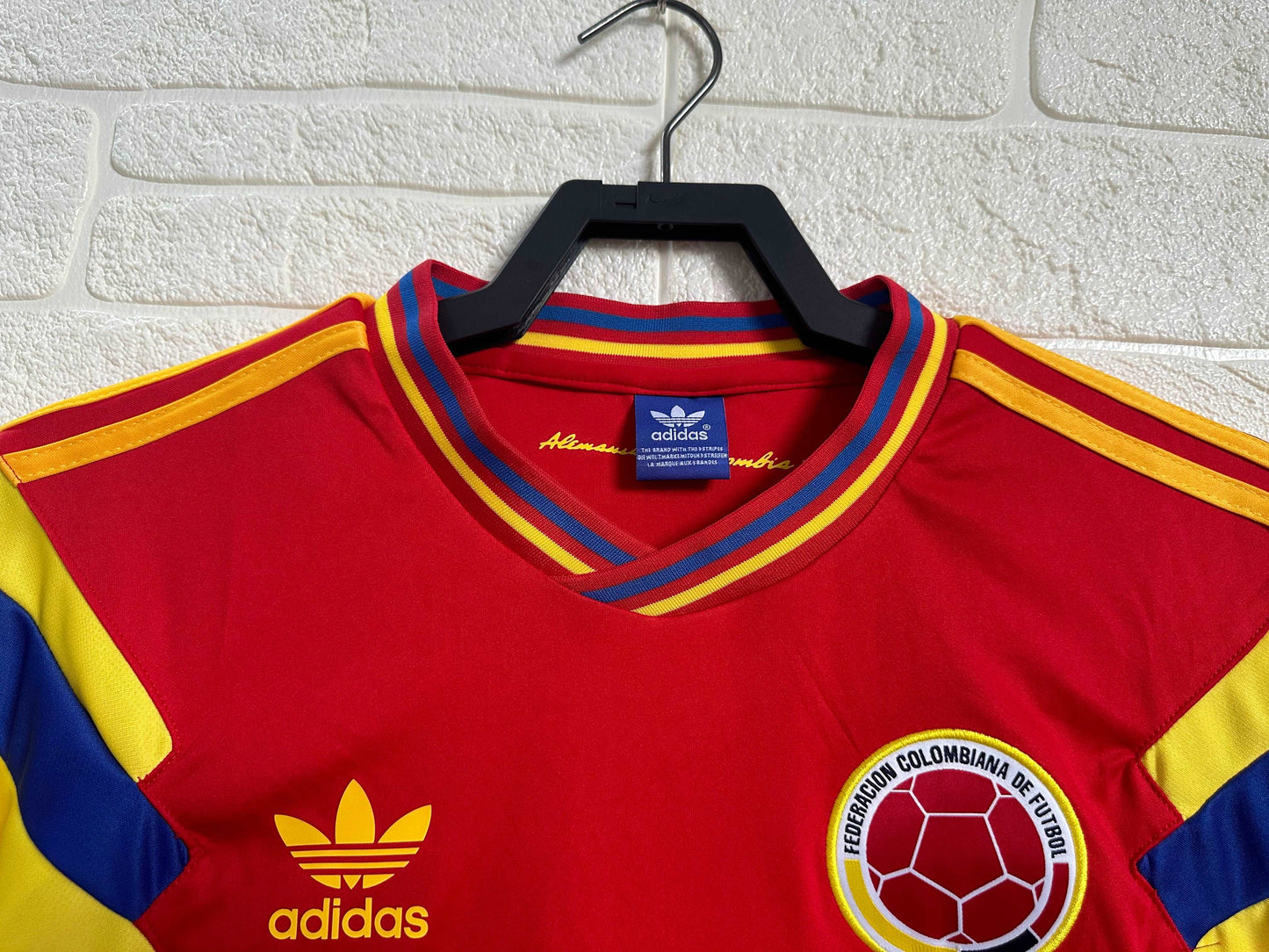 1990 Colombia Away Shirt