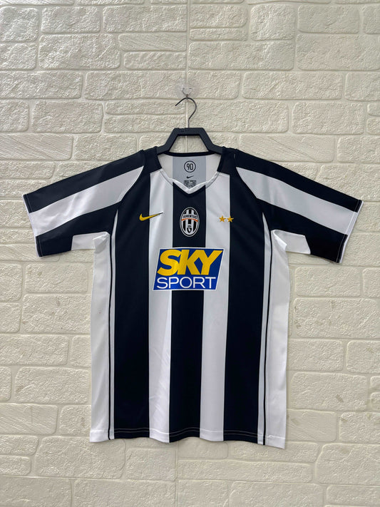 2004-05 Juventus Home Shirt - Retro Classic Kits