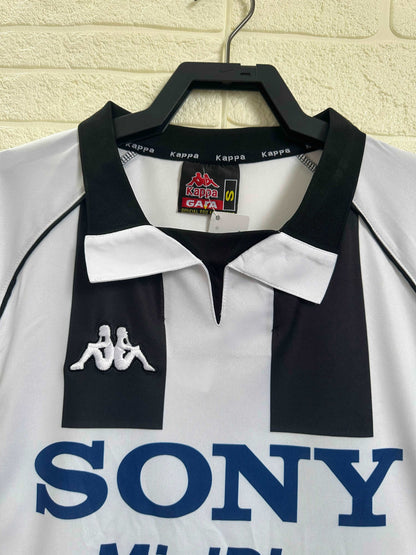 1997-98 Juventus Home Shirt