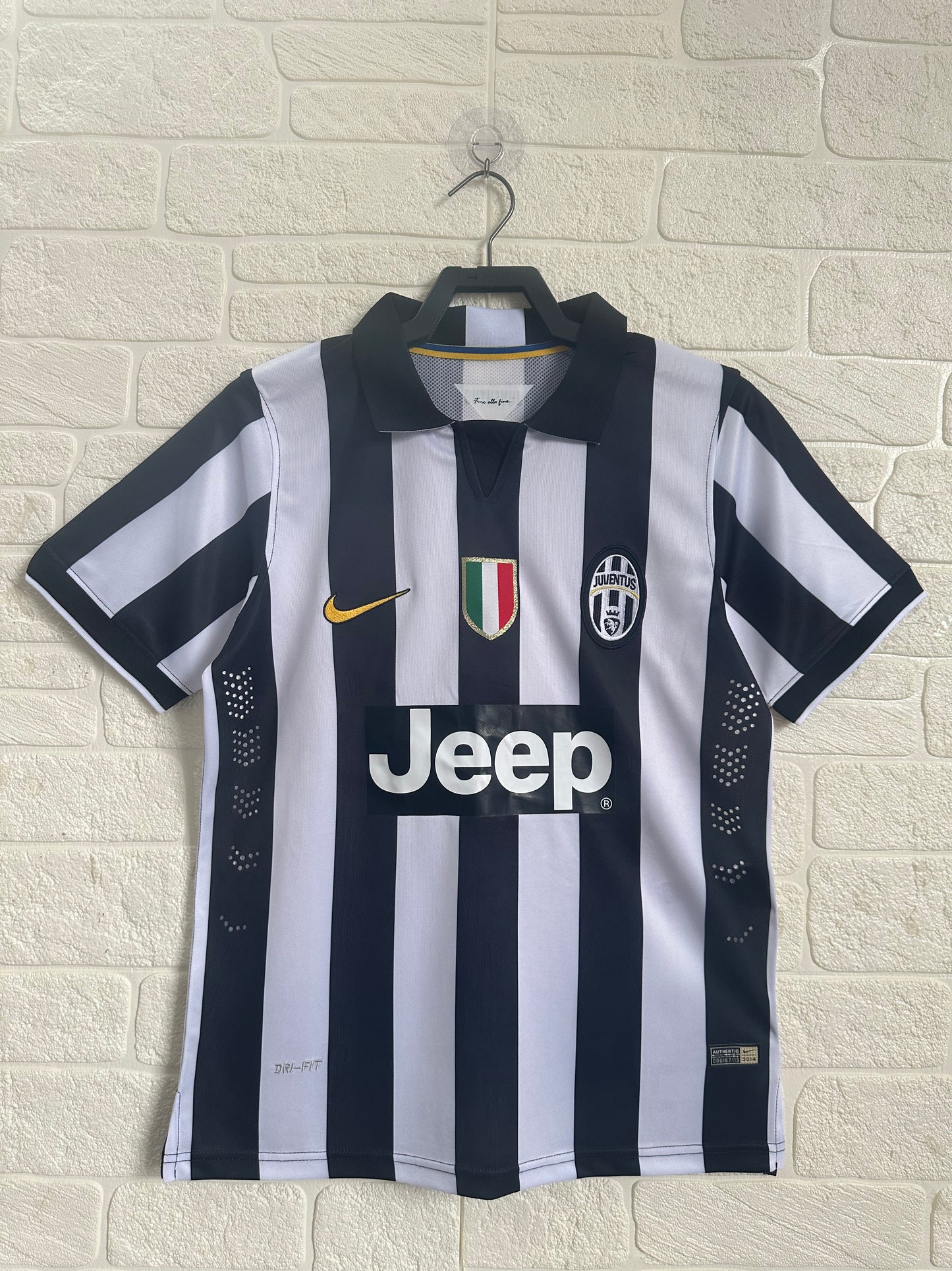 2014-15 Juventus Home Shirt