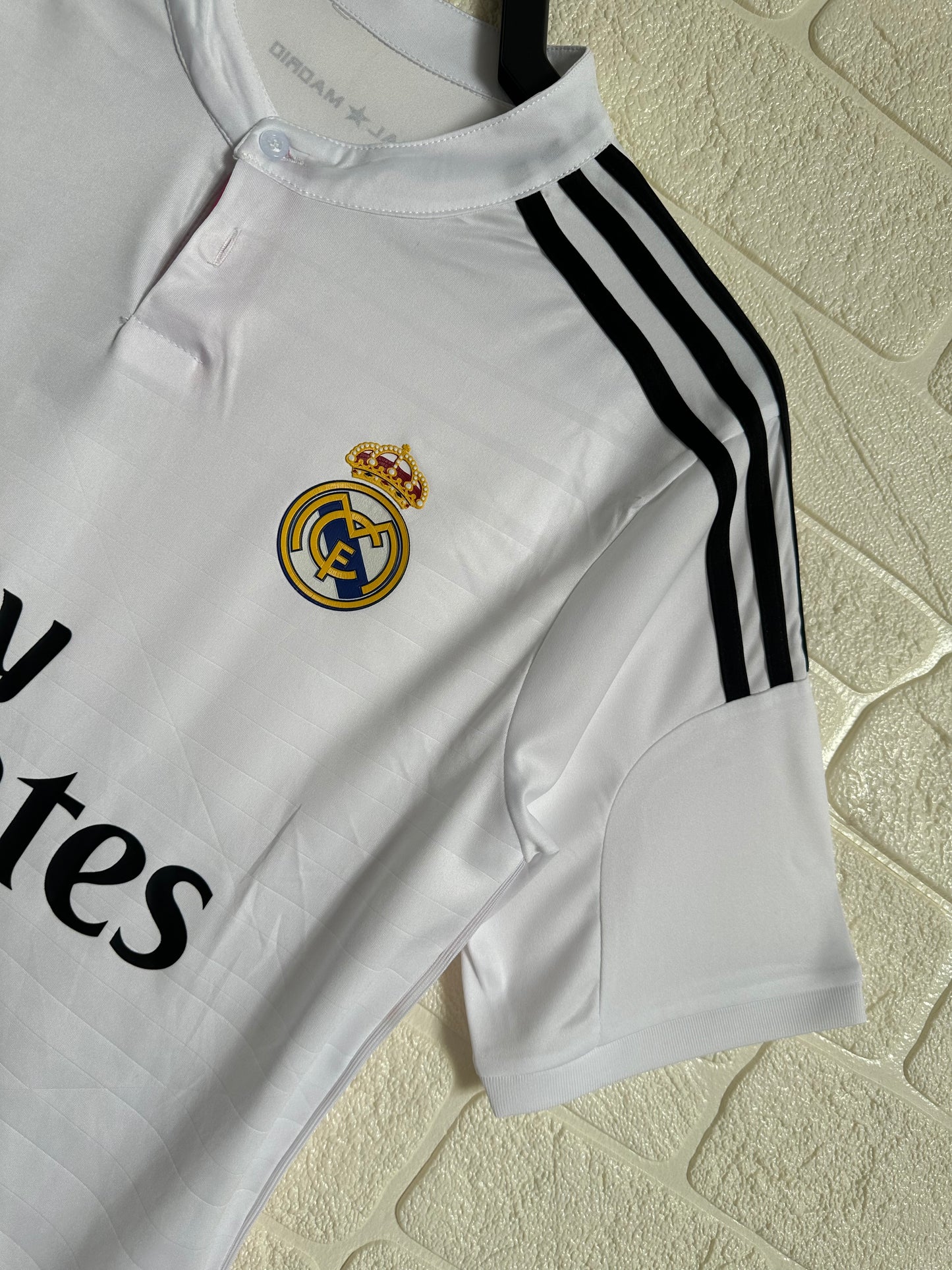 Camiseta local del Real Madrid 2014-15