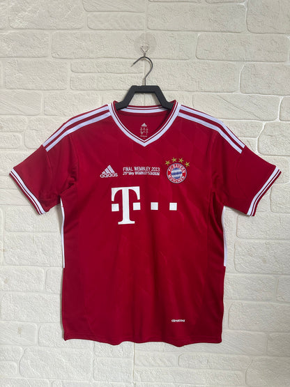 2013-14 Bayern Munich Home Shirt